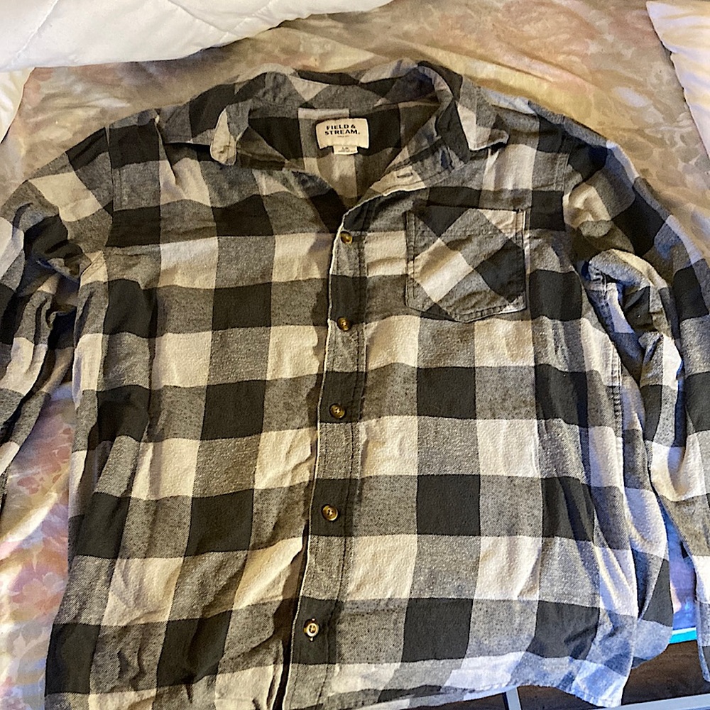 Large. black and grey flannel. Brand-Field and Stream.
